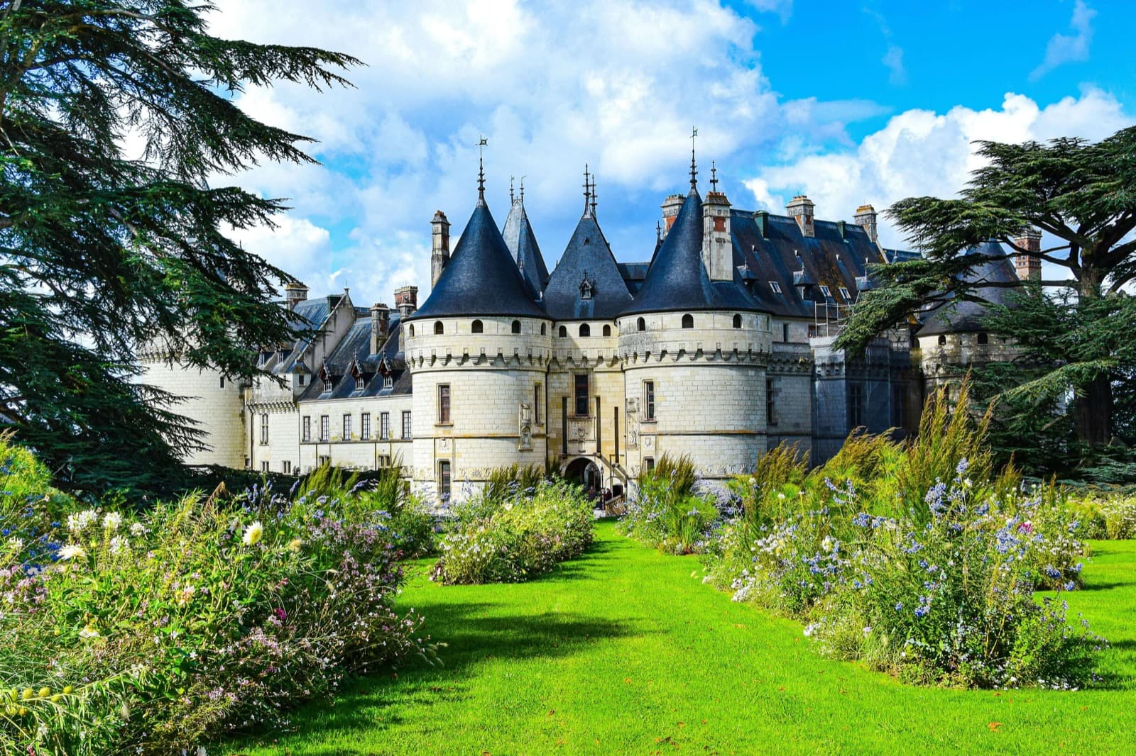 Château de Chaumont-sur-Loire and its turrets surrounded by flowering gardens