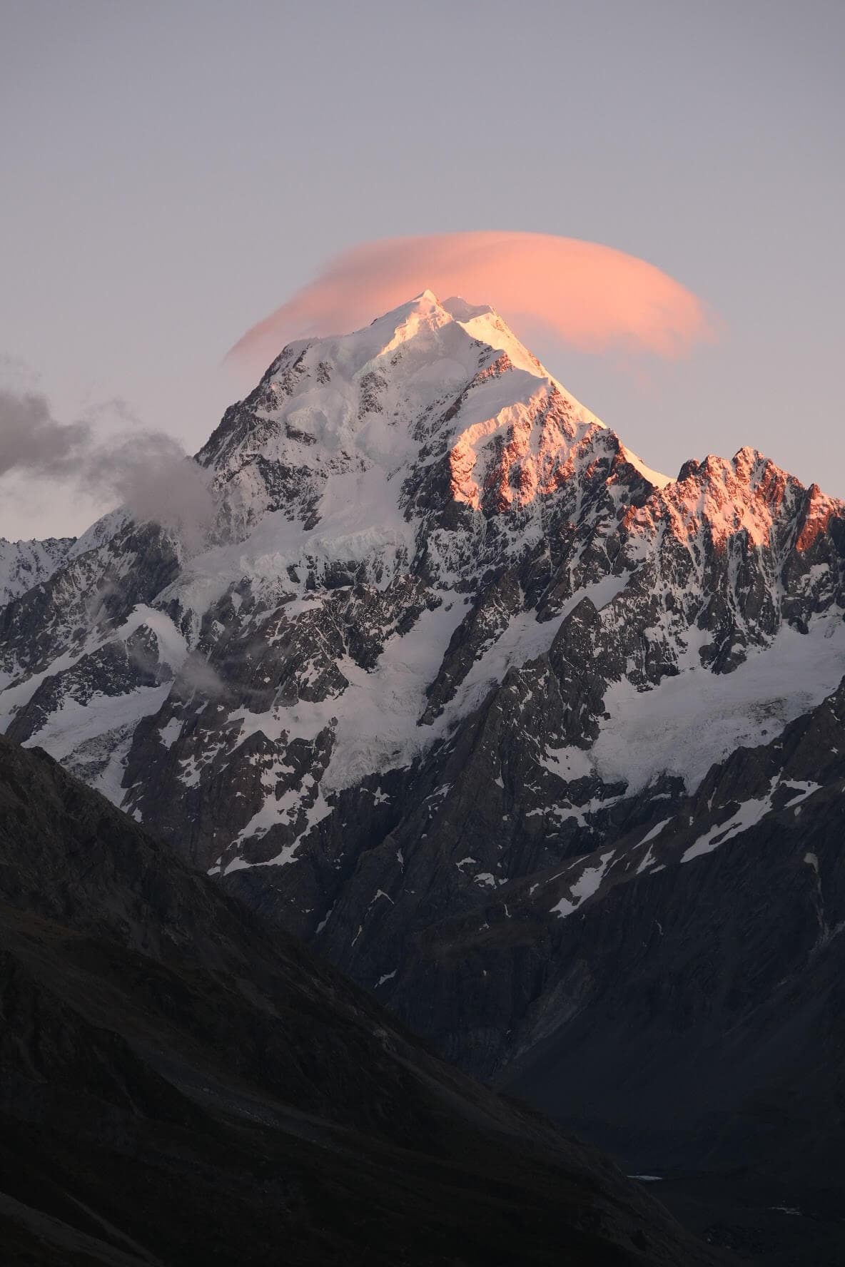 Lever de soleil sur les montagnes du parc national Aoraki Mont Cook en Nouvelle-Zélande